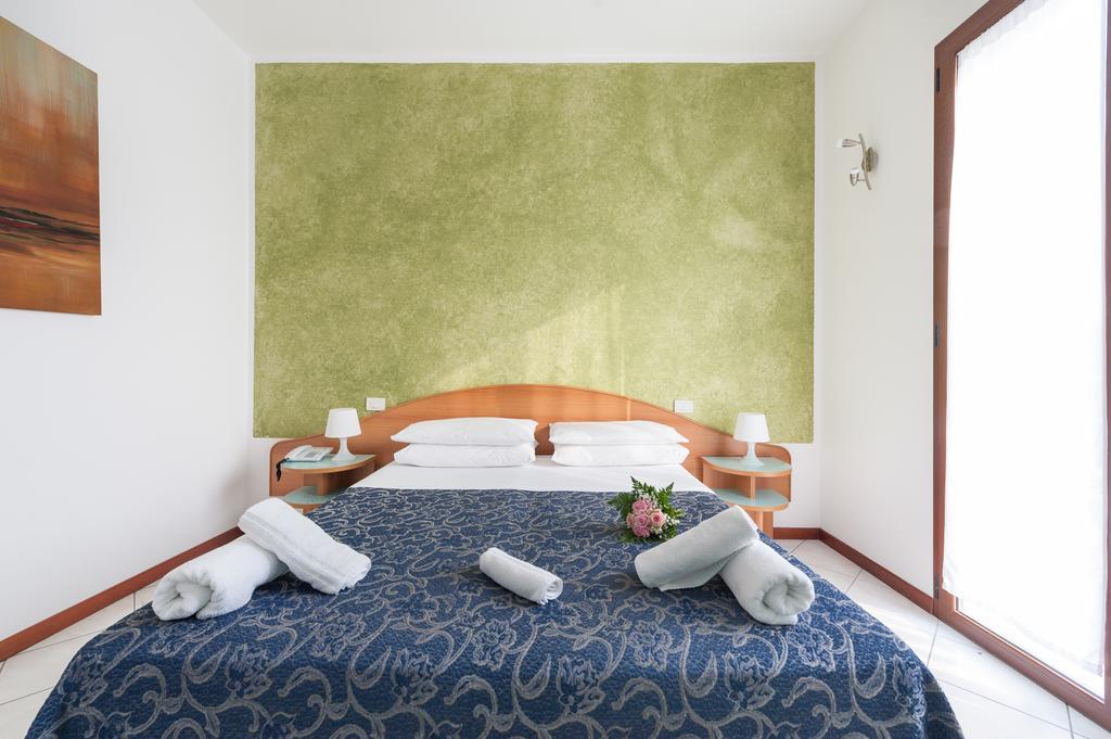 פונטה מרינה Regina Hotel E Ristorante מראה חיצוני תמונה