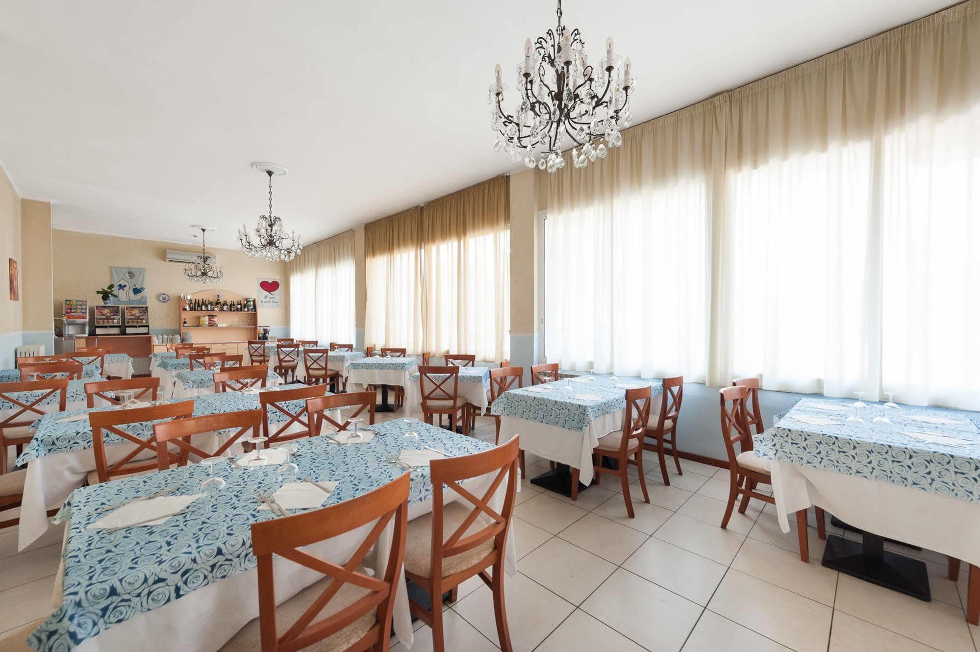 פונטה מרינה Regina Hotel E Ristorante מראה חיצוני תמונה